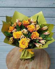 Букет цветов из:  Альстромерии и Розы в Королёве