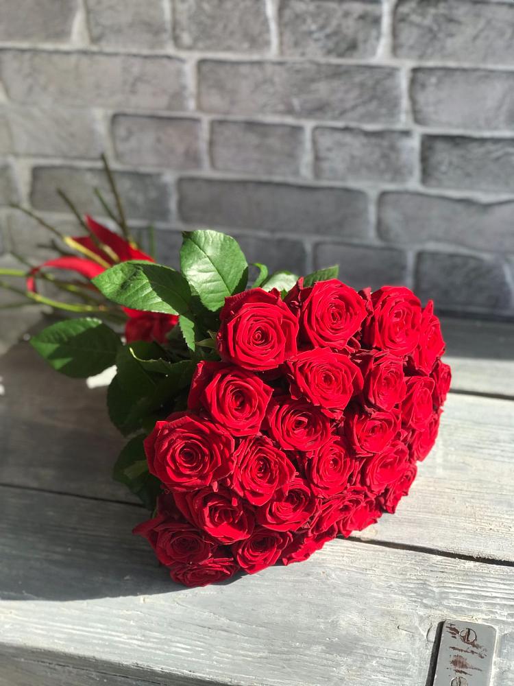 Букет Красные розы Фридом в Королёве