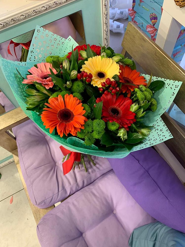 Букет цветов из: Герберы, Хризантемы и Альстромерии в Королёве