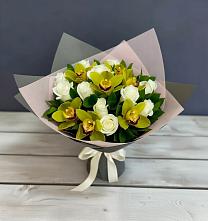 Букет цветов из:  Орхидеи и Розы в Королёве