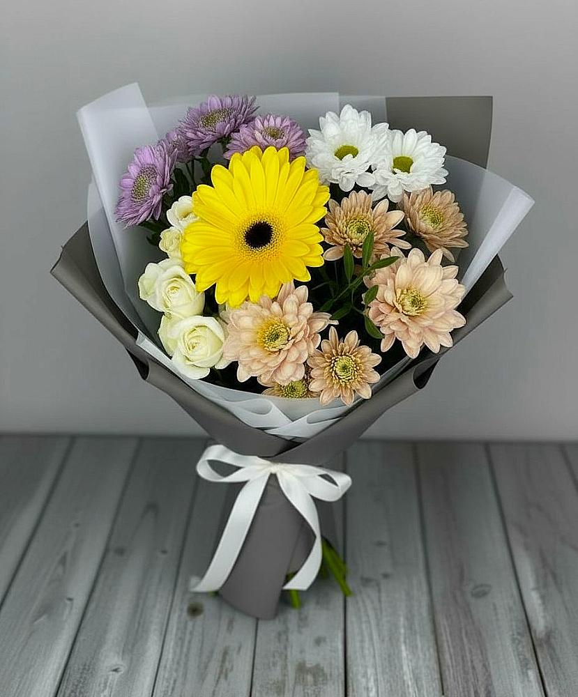 Букет цветов из: Розы, Герберы и Хризантемы в Королёве