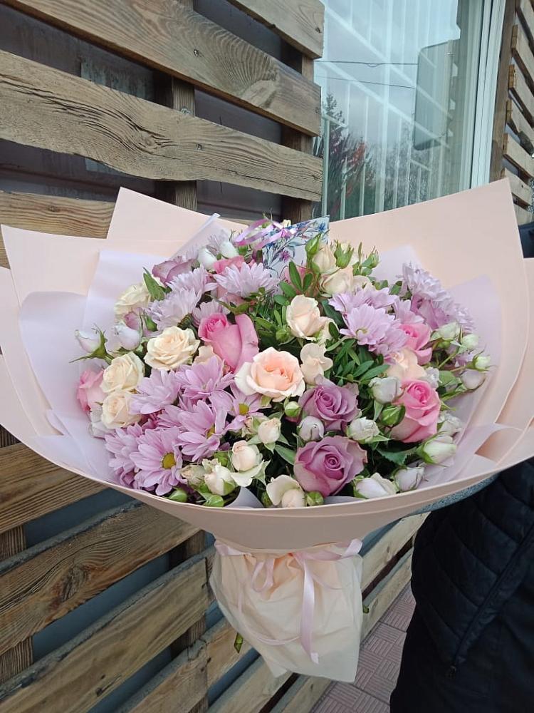 Букет цветов из: Розы и Хризантемы в Королёве