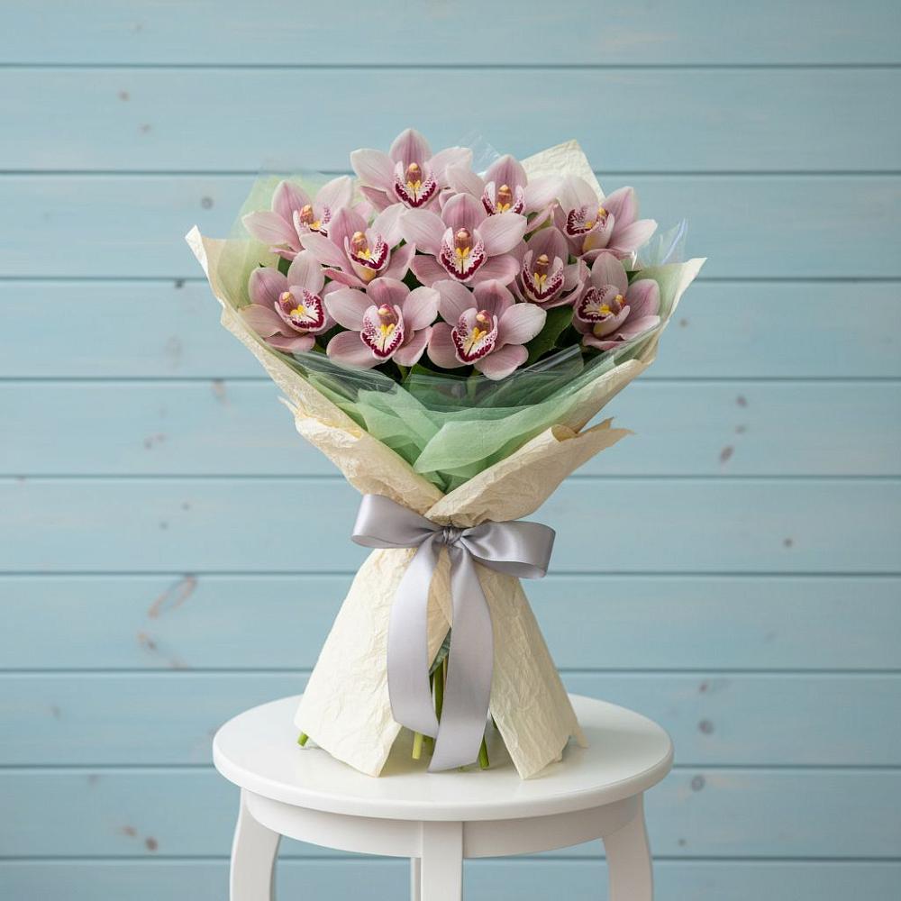 Букет цветов из: Орхидеи и Розы в Королёве