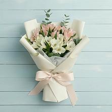Букет цветов из:  Альстромерии в Королёве