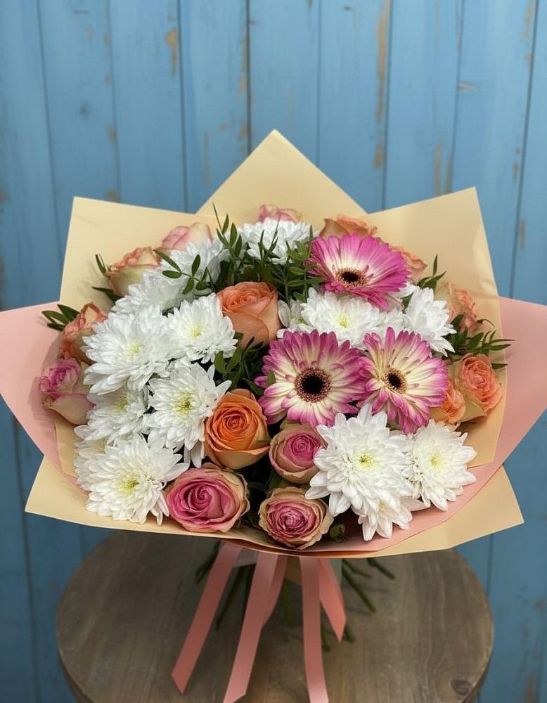 Букет цветов из: Розы, Герберы и Хризантемы в Королёве