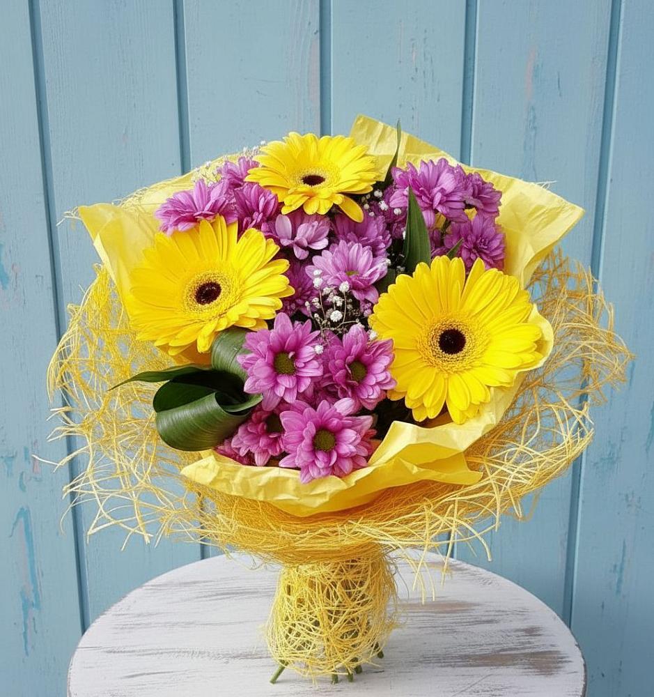 Букет цветов из: Хризантемы и Герберы в Королёве