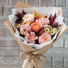 Букет цветов из:  Гвоздики, Хризантемы и Розы в Королёве