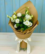 Букет цветов из:  Хризантемы и Лизиантусы #REPLACE_PRED# Королёве