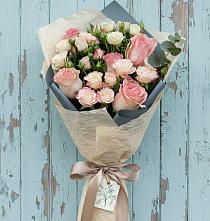Букет цветов из:  Розы в Королёве