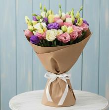 Букет цветов из:  Лизиантусы в Королёве