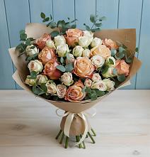 Букет цветов из:  Альстромерии и Розы в Королёве