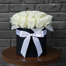 Цветочная композиция из Розы в шляпной коробке в Королёве